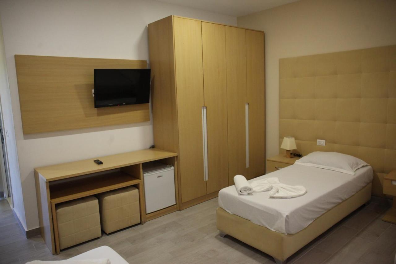 Freskia Resort Velipojë エクステリア 写真