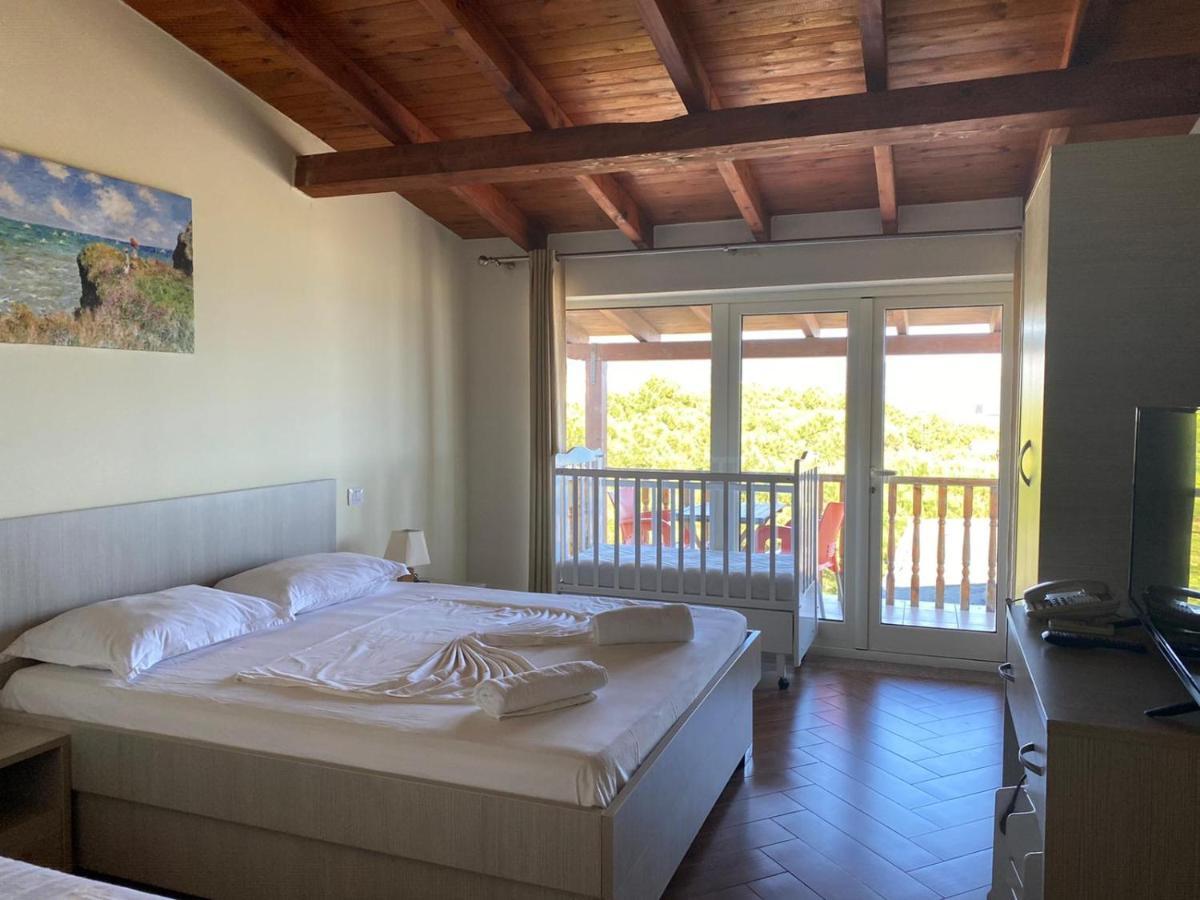 Freskia Resort Velipojë エクステリア 写真
