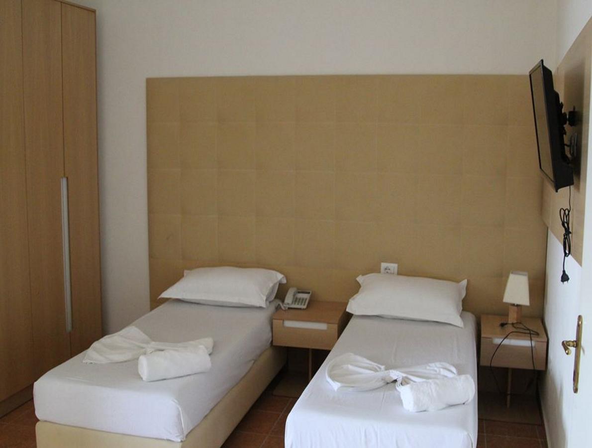 Freskia Resort Velipojë エクステリア 写真